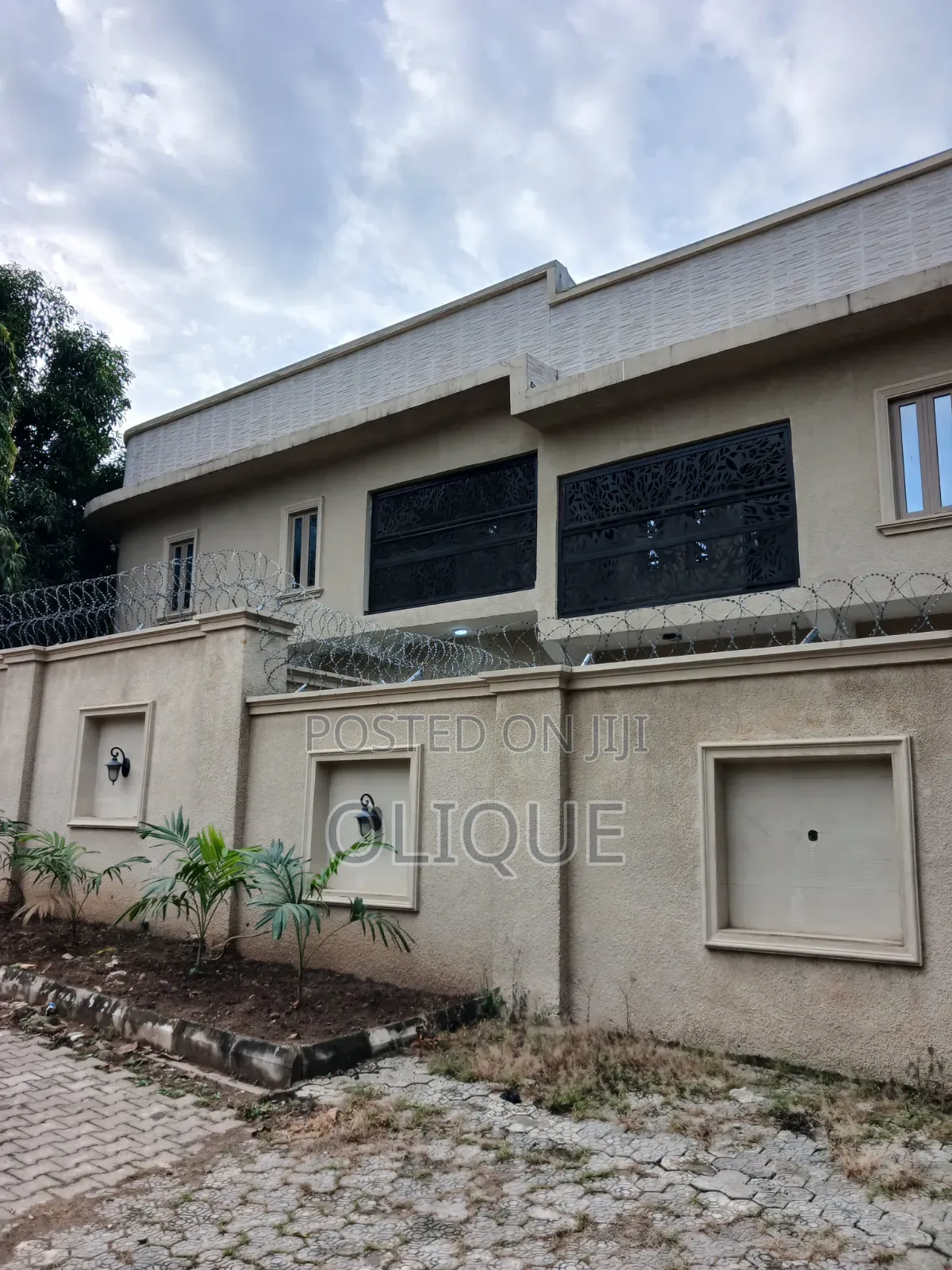 5bdrm Duplex in Wuse 2 for rent