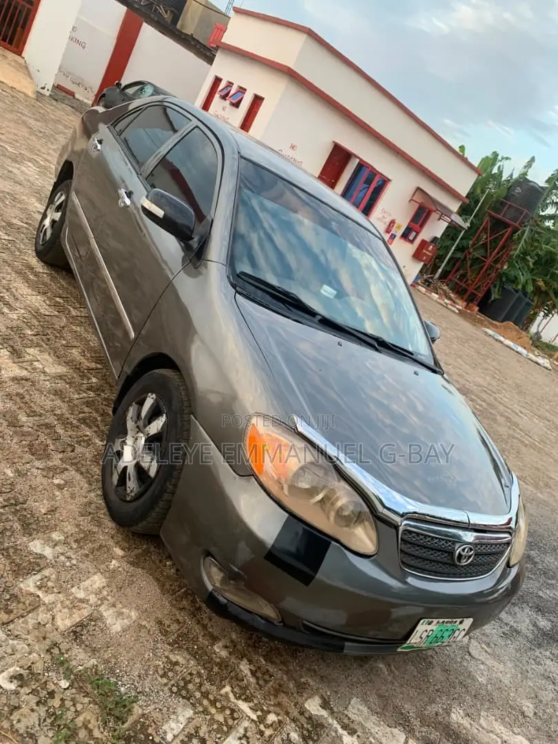 Toyota Corolla LE 2006 Gray