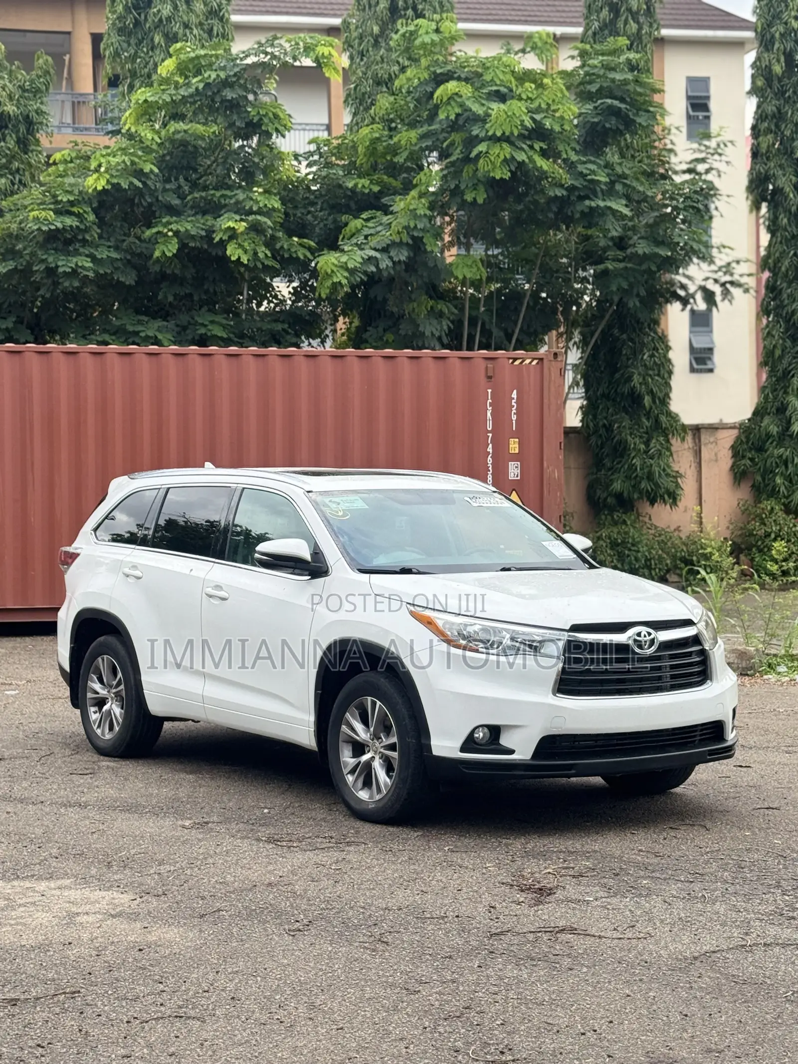 Toyota Highlander XLE V6 4x2 (3.5L 6cyl 6A) 2016 White