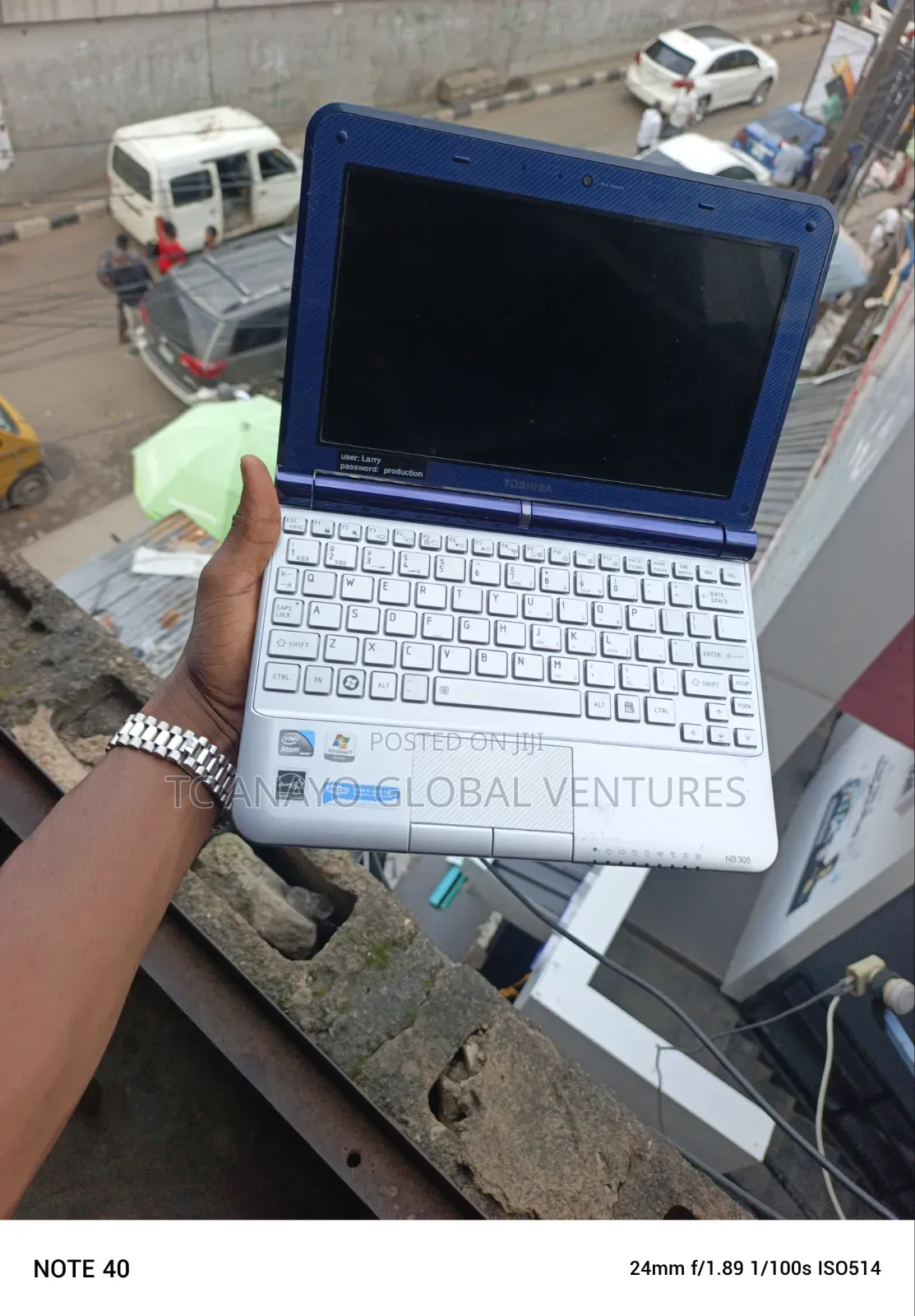 Laptop Toshiba NB300 2GB Intel Atom HDD 160GB