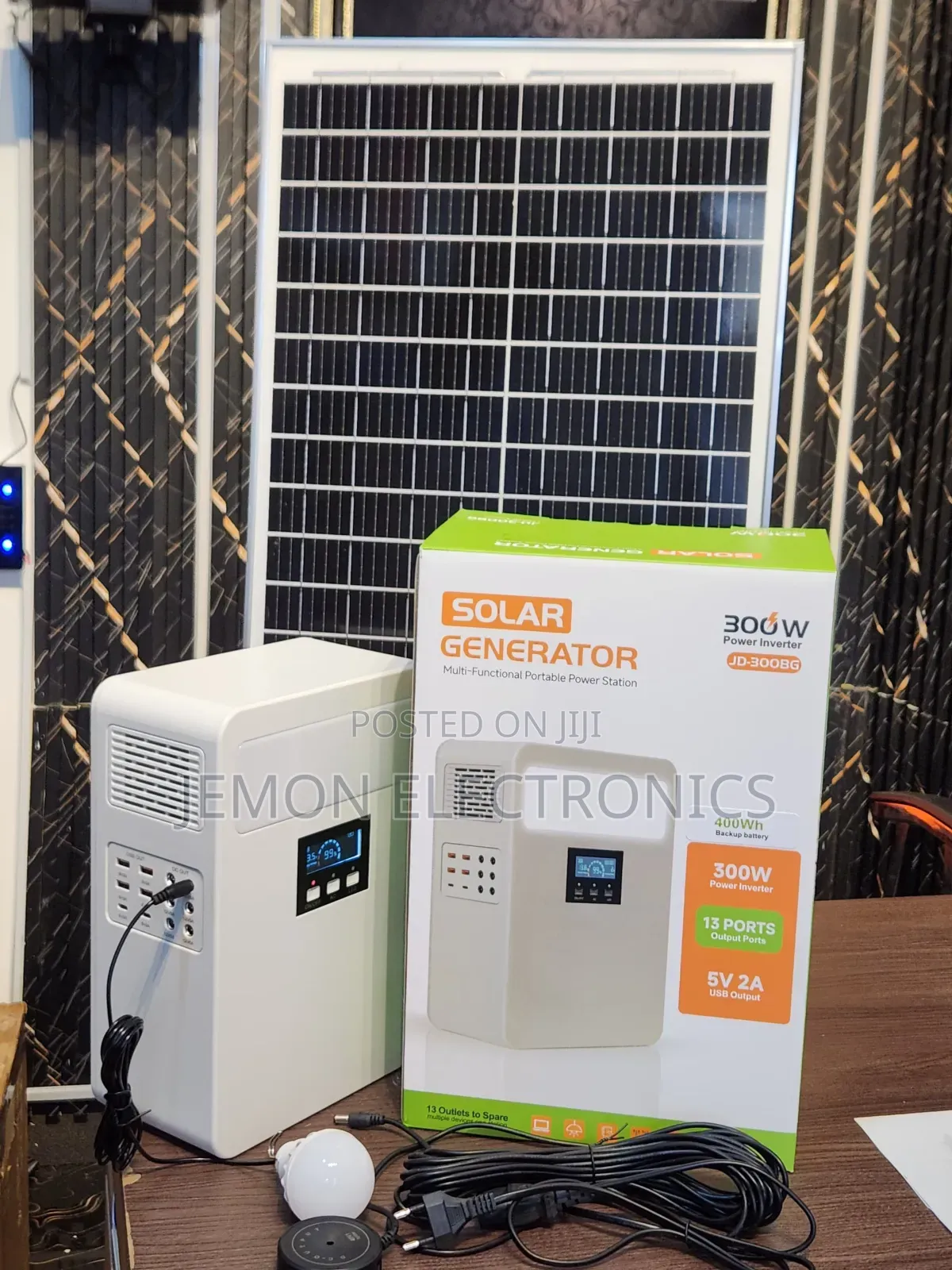 300w Solar Generator With 50w Solar Panel