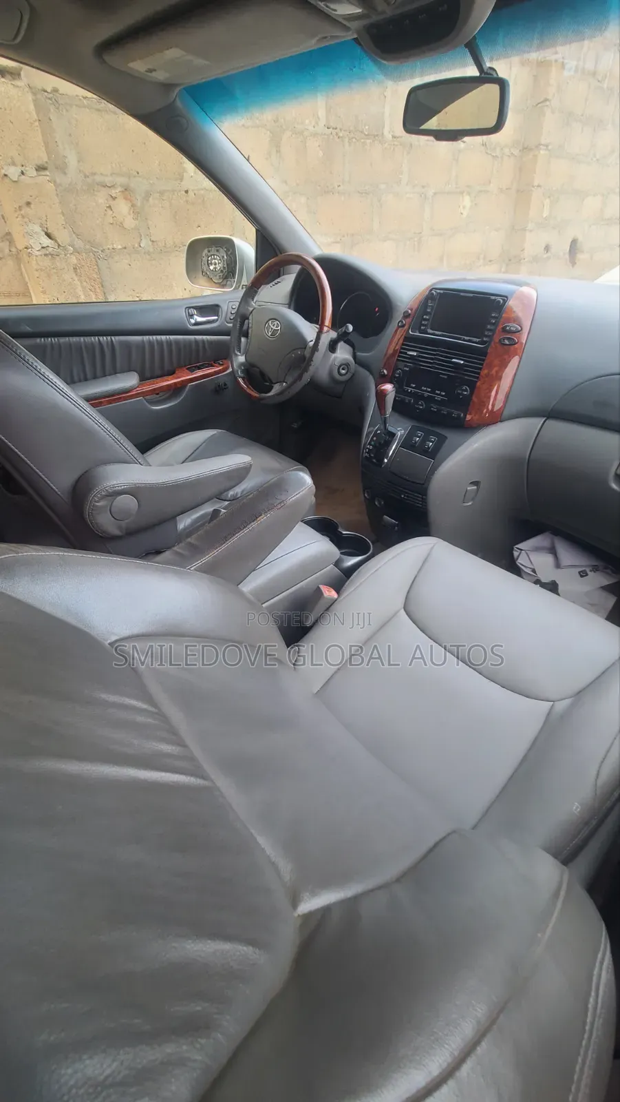 Toyota Sienna 2006 Gold
