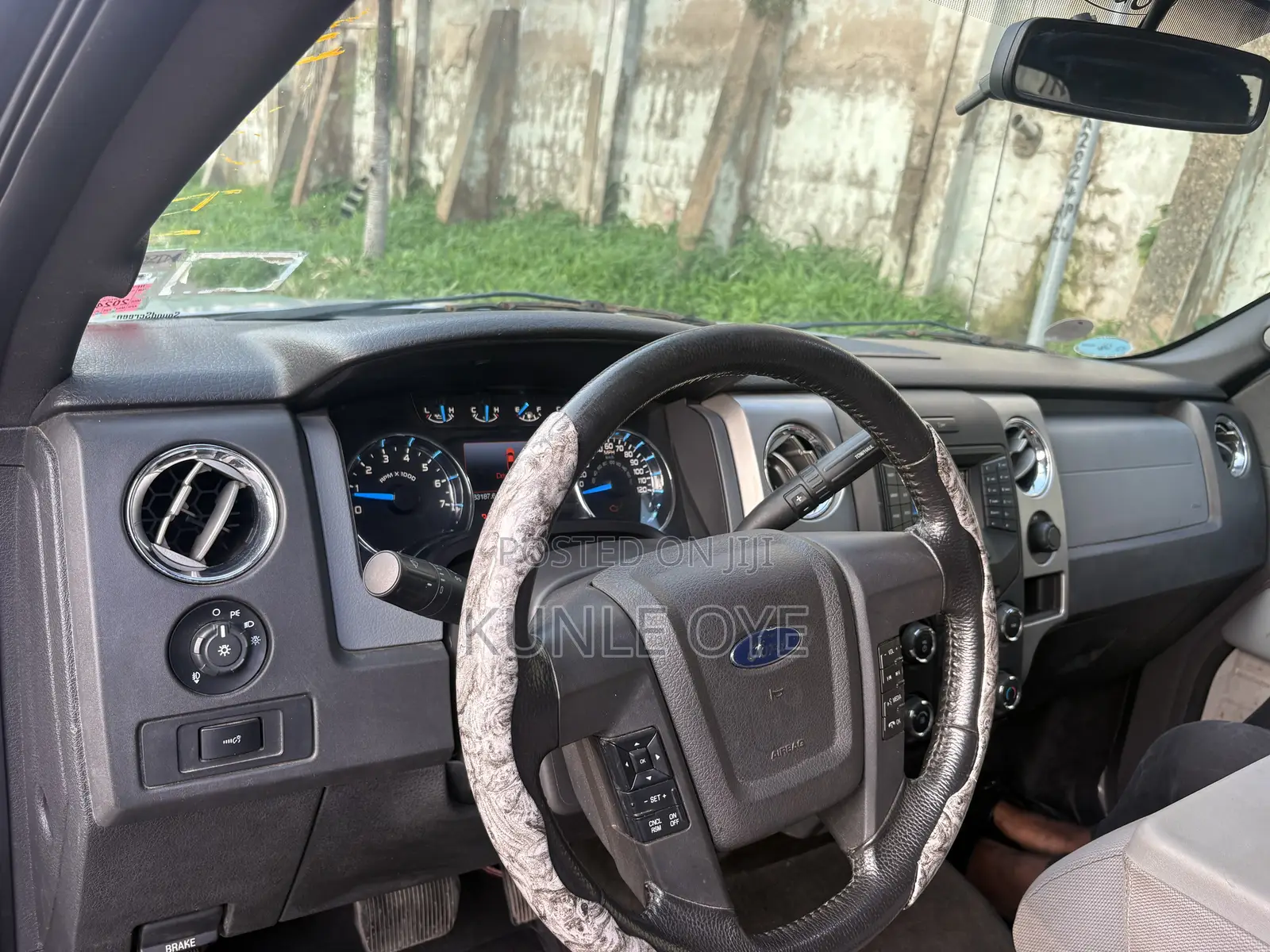 Ford F-150 XLT 4dr SuperCab 4WD 6.5 ft. SB (3.7L 6cyl 6A) 2014 Silver