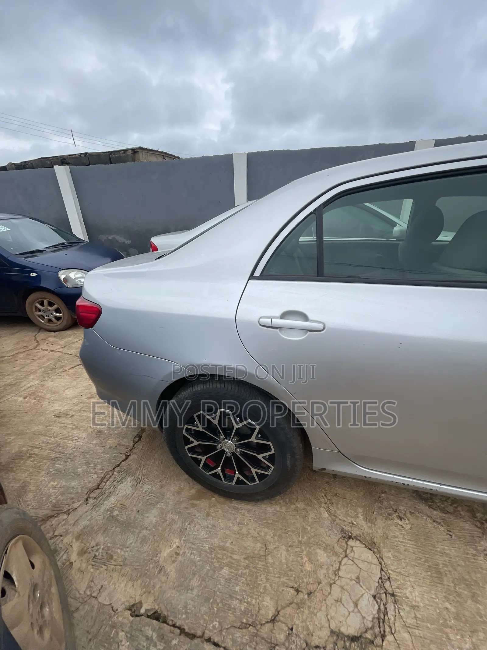 Toyota Corolla LE 4dr Sedan (1.8L 4cyl 4A) 2010 Silver