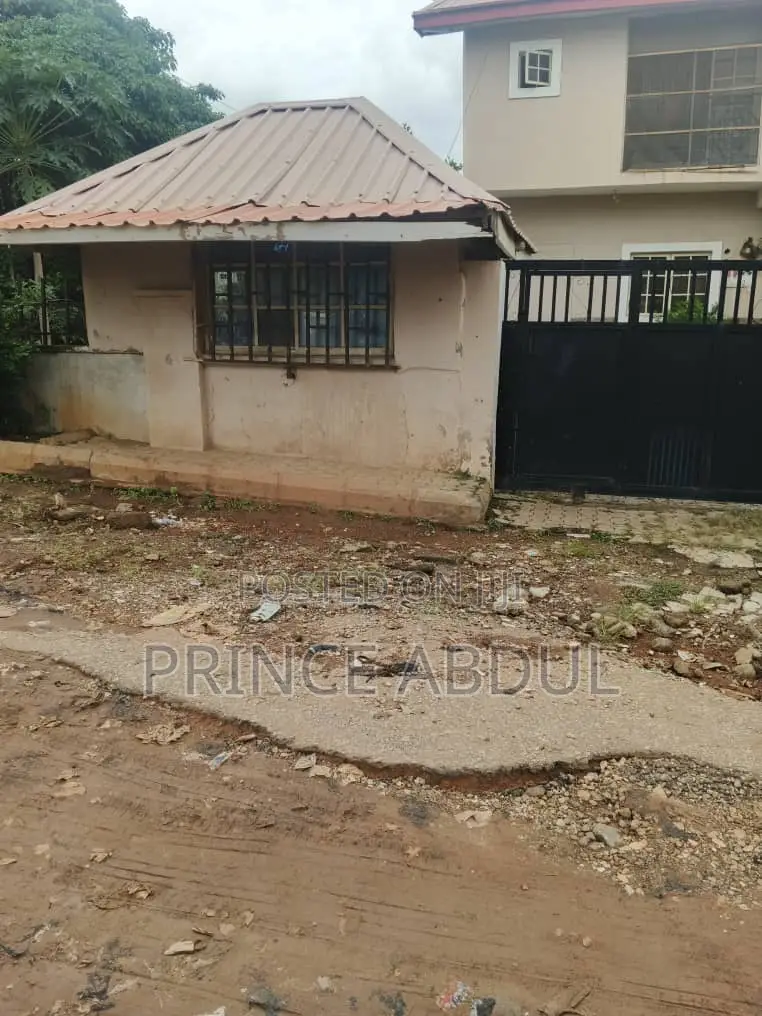 Furnished 3bdrm Duplex in Kurudu for sale