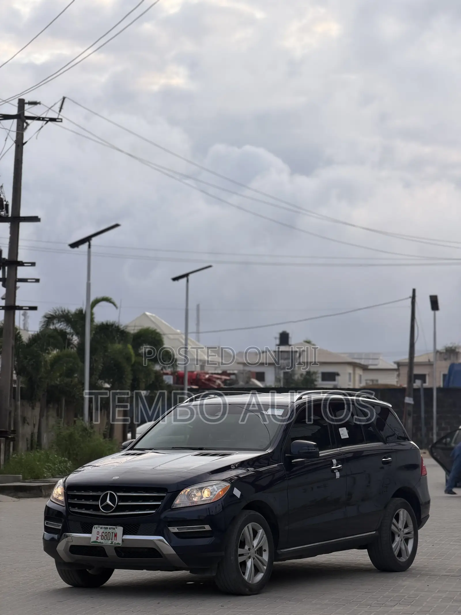 Mercedes-Benz M Class ML350 4dr SUV (3.5L 6cyl 7A) 2015 Blue