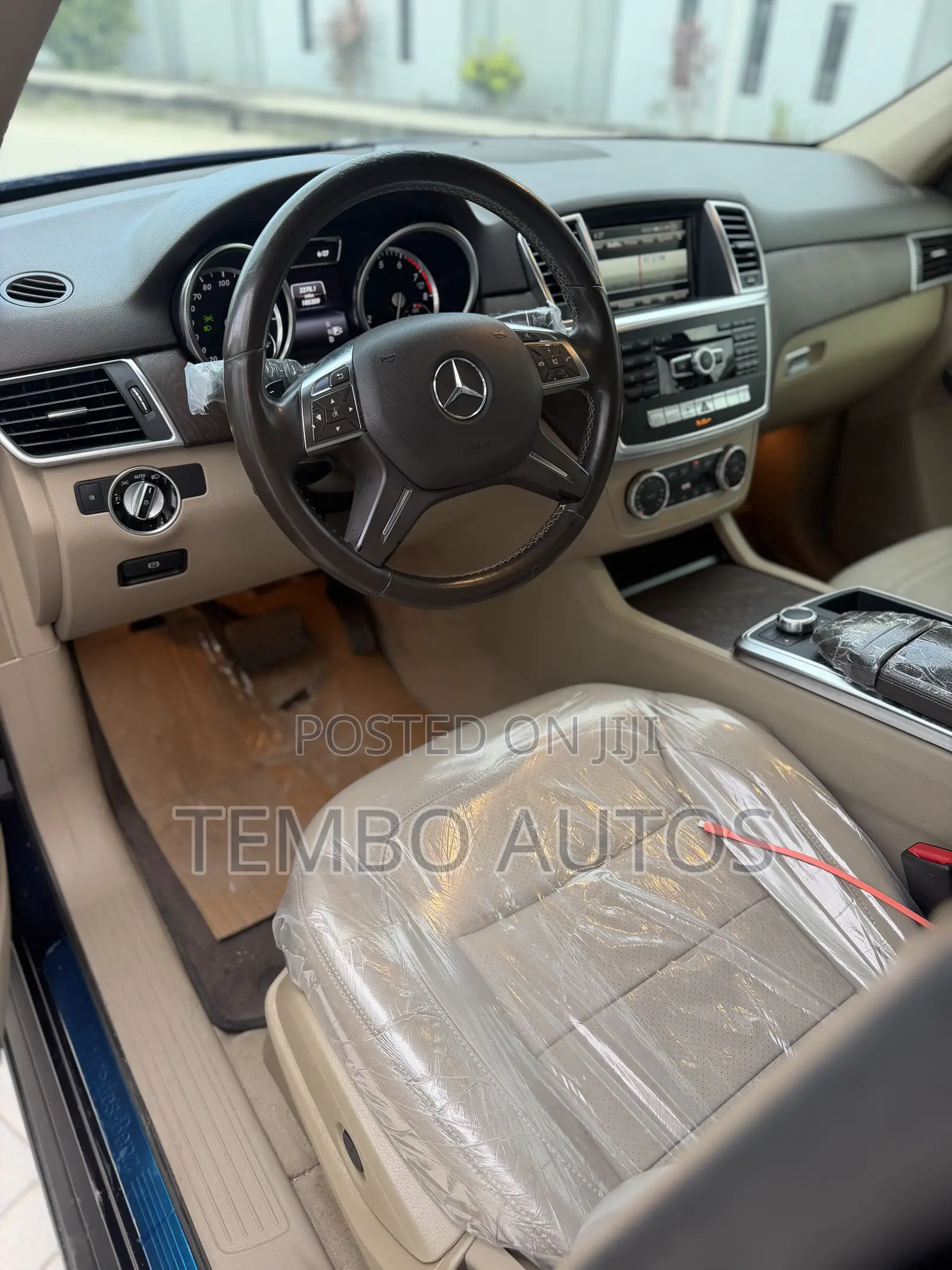 Mercedes-Benz M Class ML350 4dr SUV (3.5L 6cyl 7A) 2015 Blue