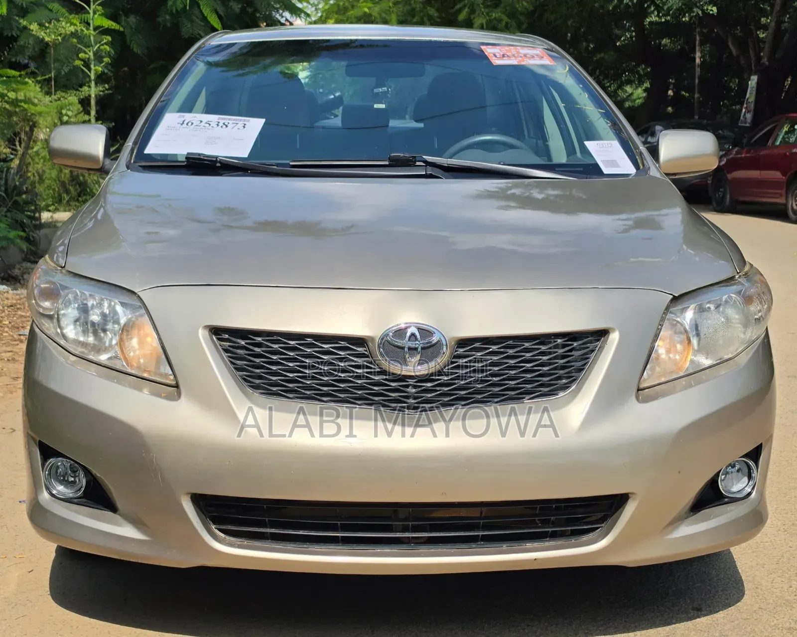 Toyota Corolla LE 4dr Sedan (1.8L 4cyl 4A) 2010 Gold