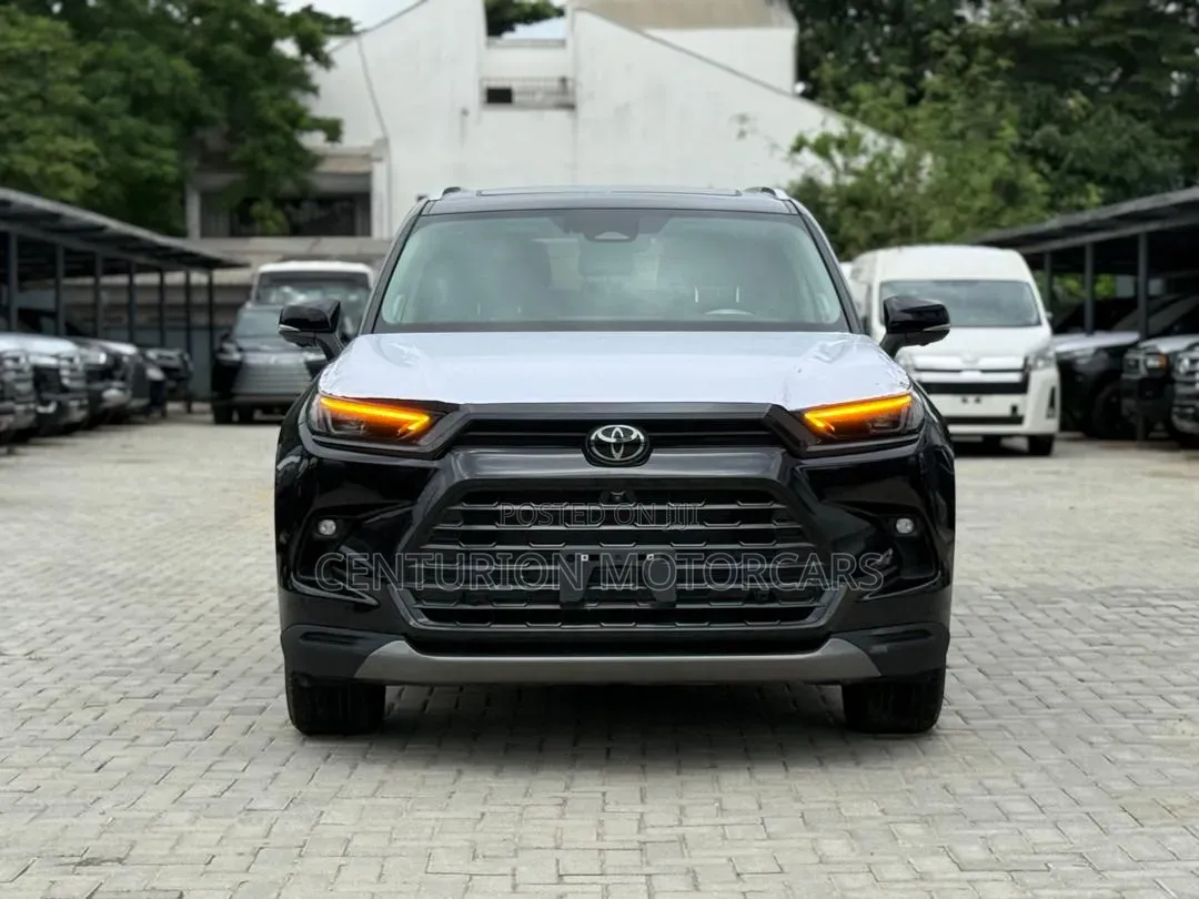 Toyota Highlander 2026 Black
