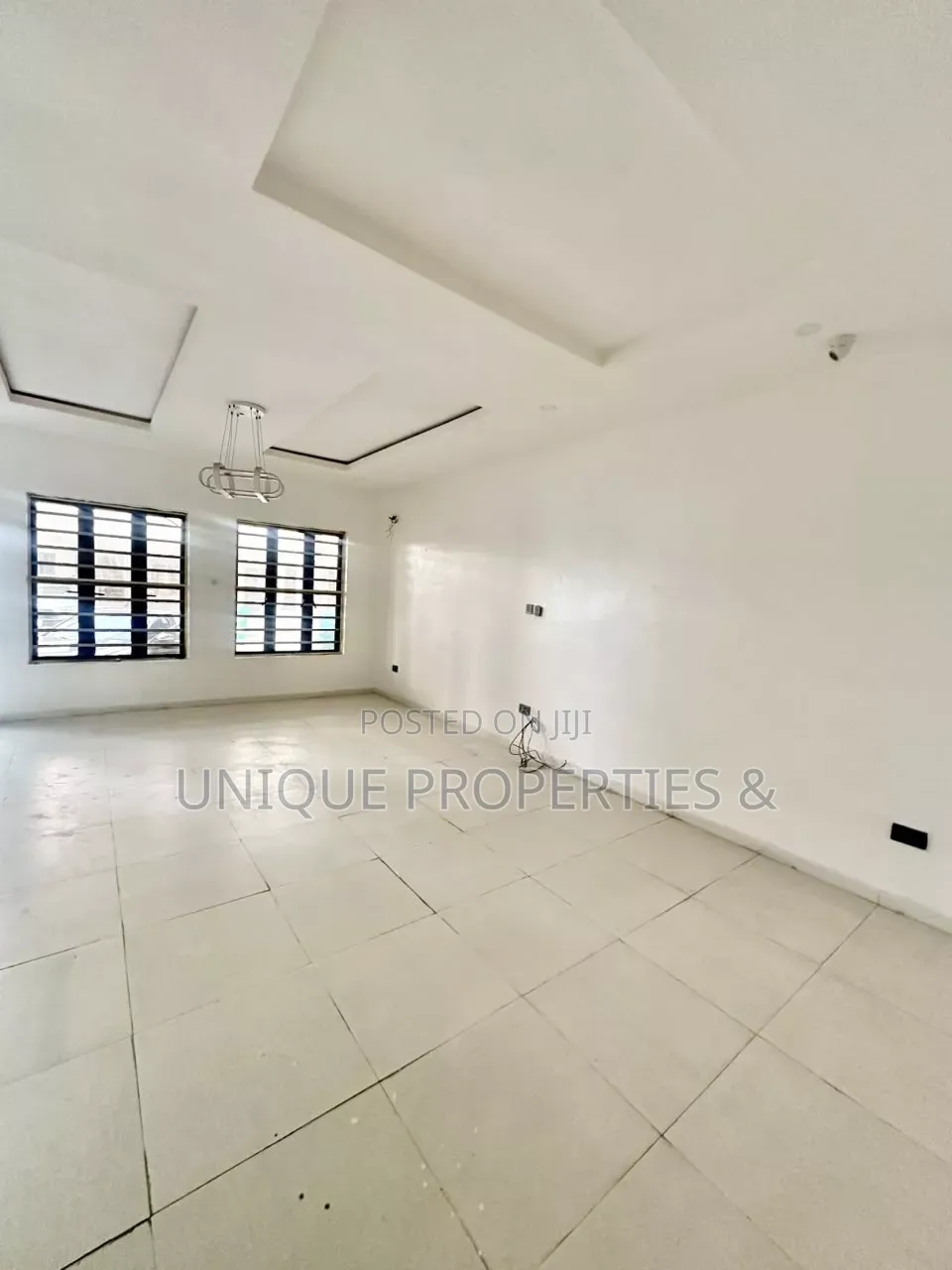 Mini Flat in Royal Pine Estate, Chevron for rent