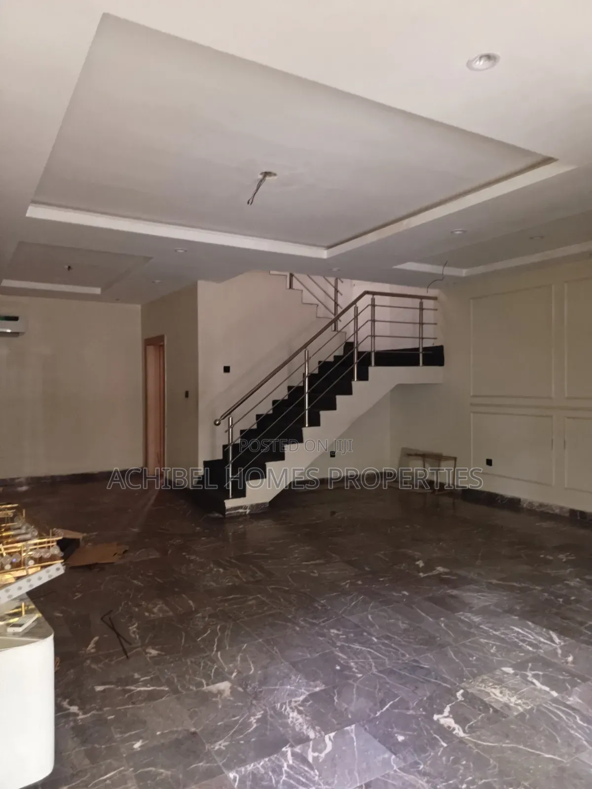 4bdrm Duplex in Off Admiralty Way, Lekki Phase 1 for rent
