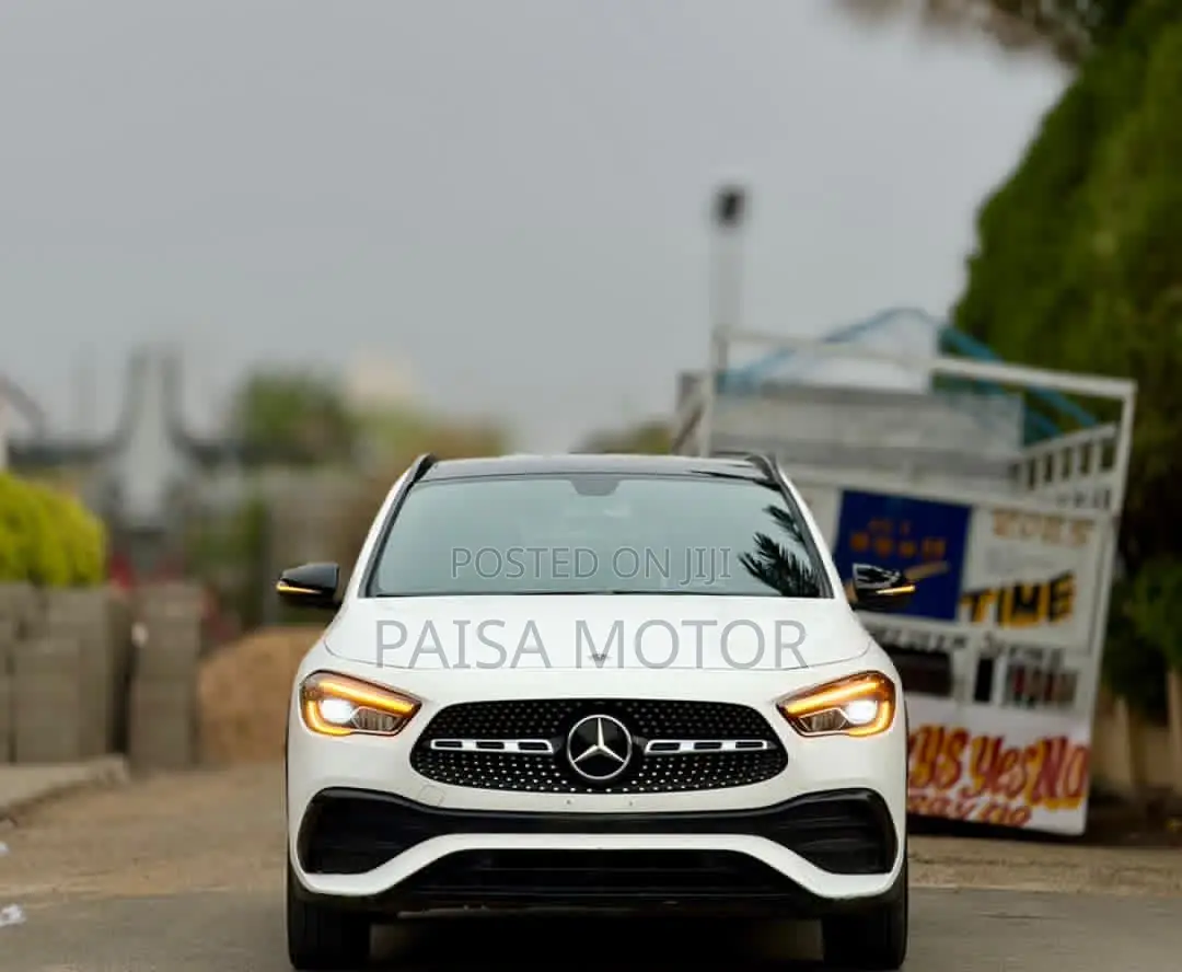 Mercedes-Benz GLA 250 2023 White