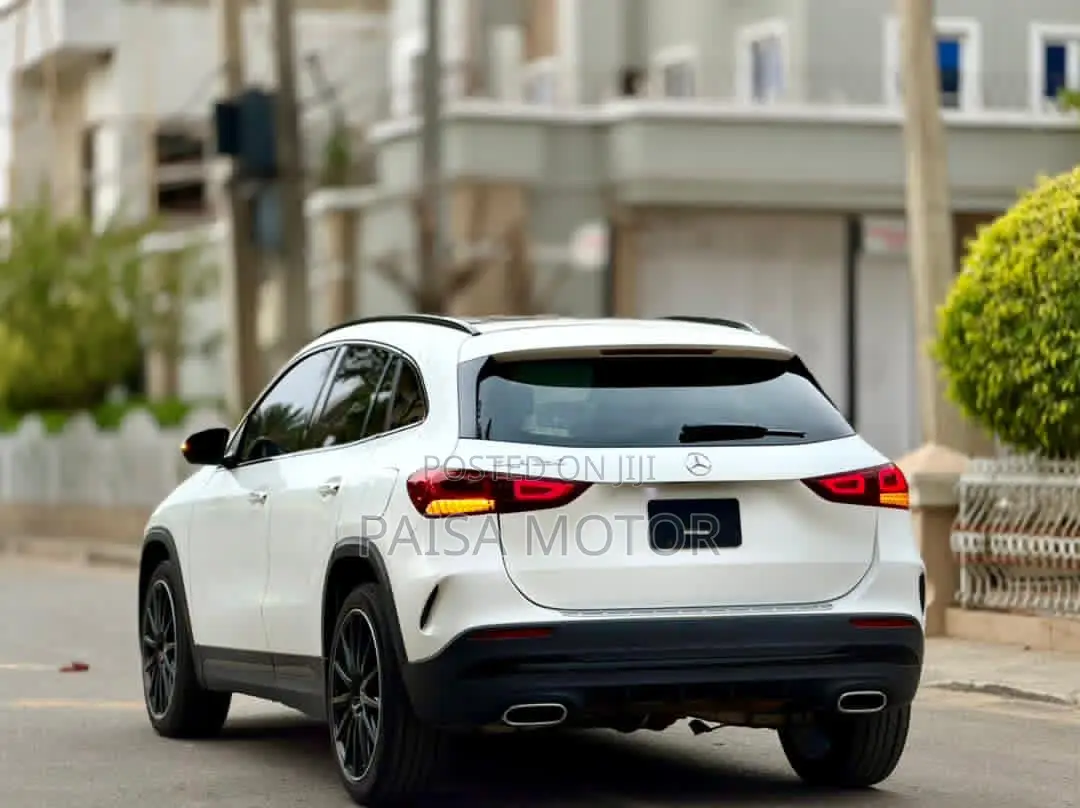 Mercedes-Benz GLA 250 2023 White
