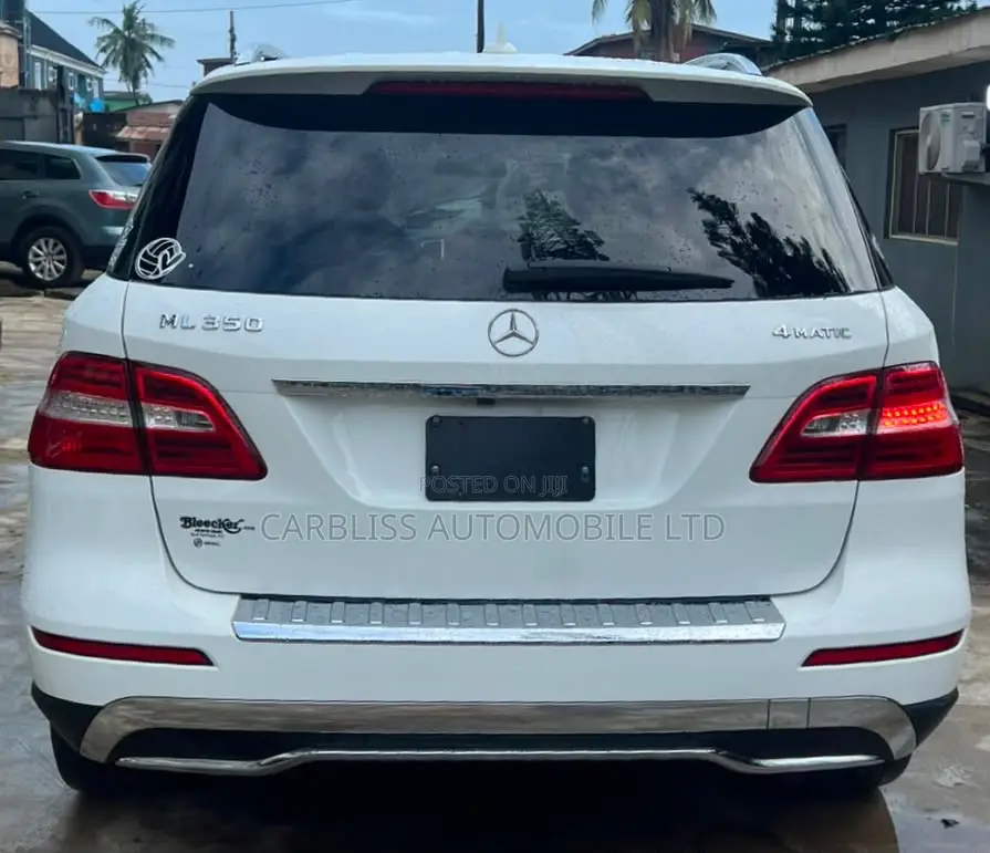 Mercedes-Benz M Class ML350 4MATIC 4dr SUV AWD (3.5L 6cyl 7A) 2015