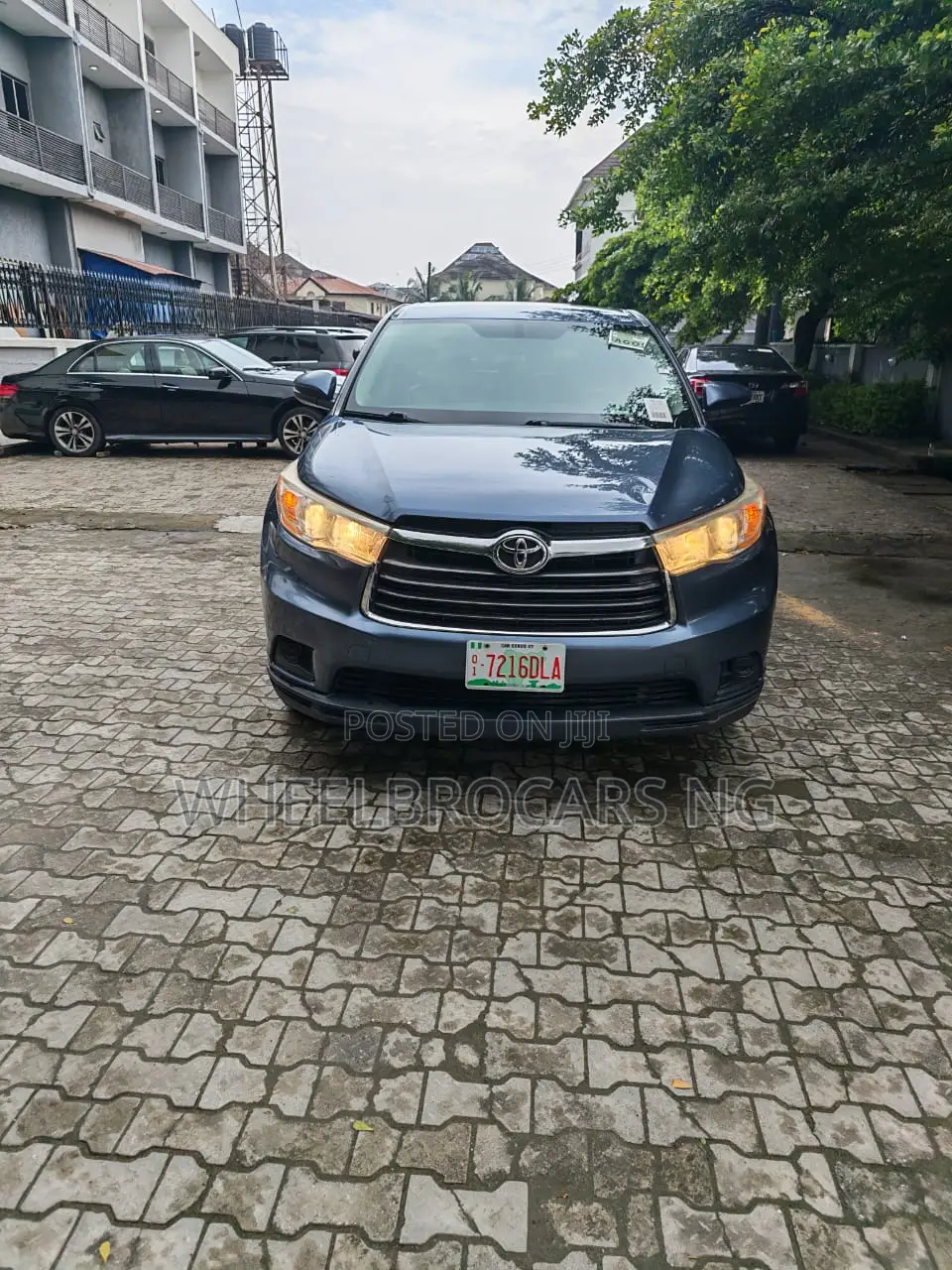 Toyota Highlander 2015 Blue