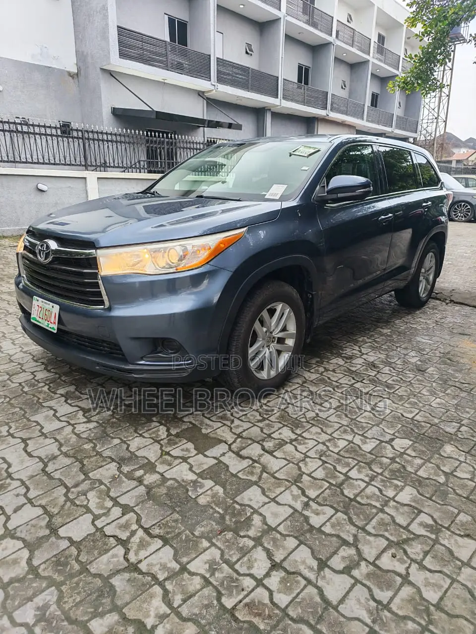 Toyota Highlander 2015 Blue