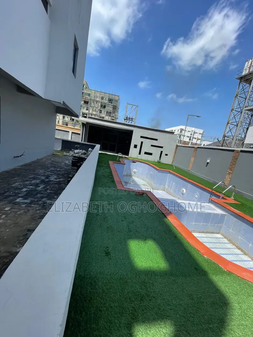 5bdrm Duplex in Ikate for rent