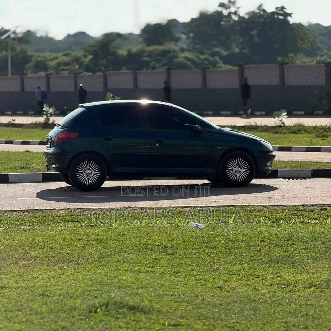 Peugeot 206 2005 Green