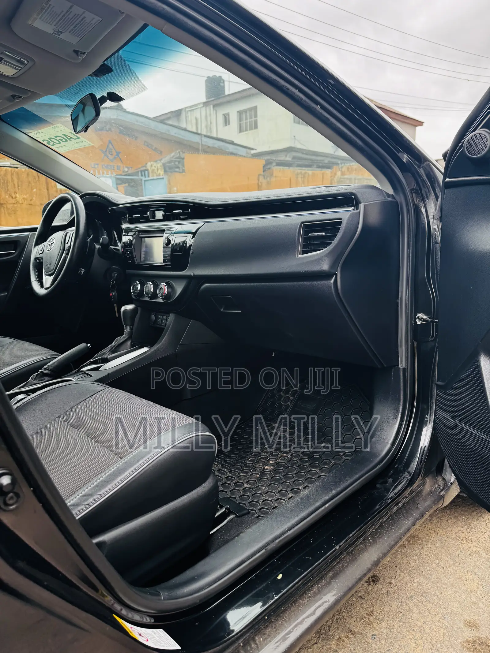 Toyota Corolla 2015 Black