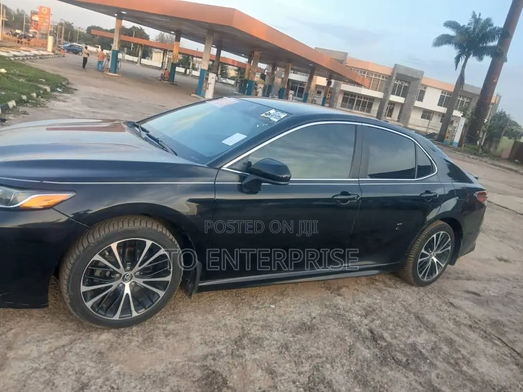 Toyota Camry 2020 Black