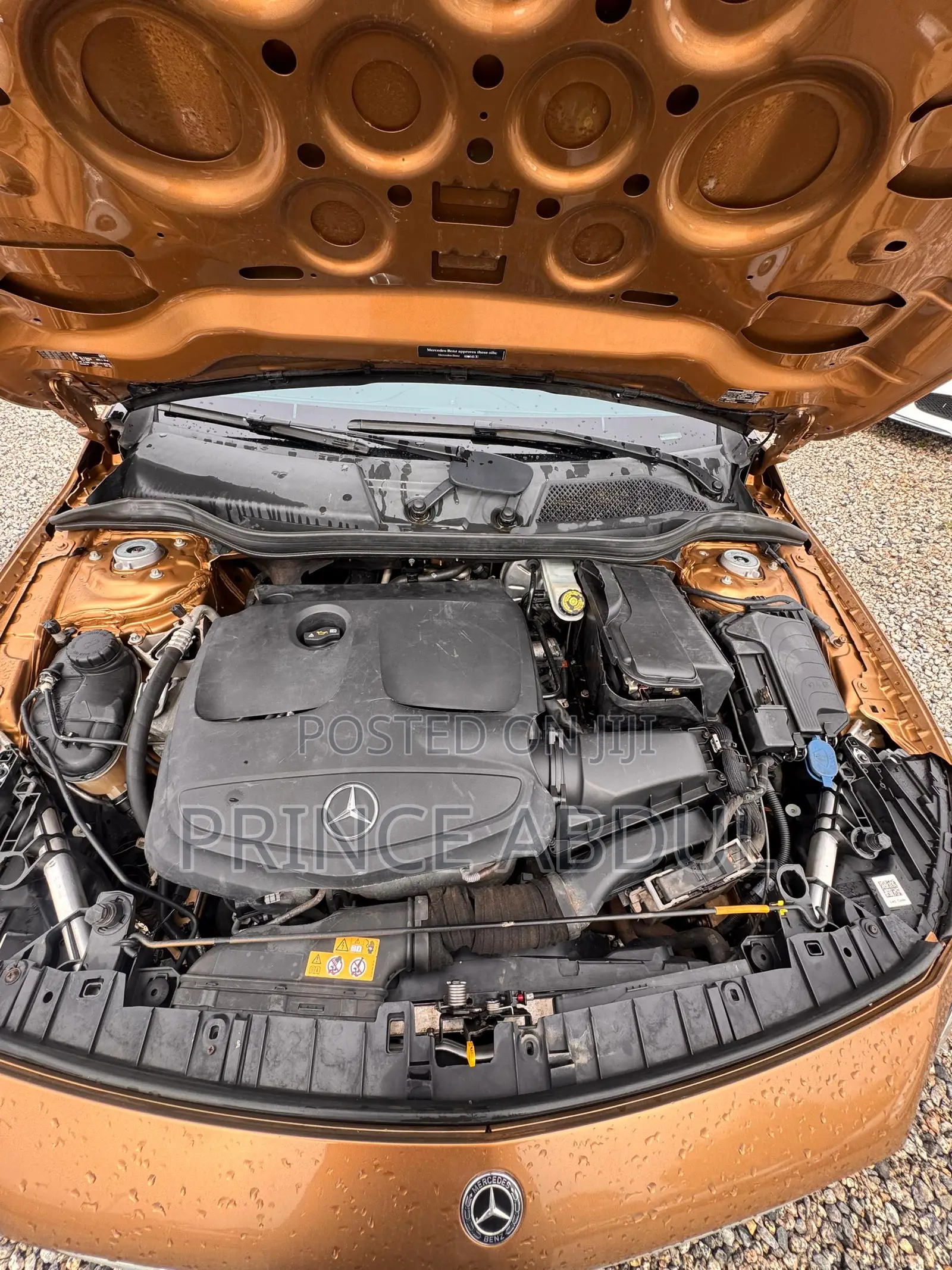Mercedes-Benz GLA 250 2017 Gold