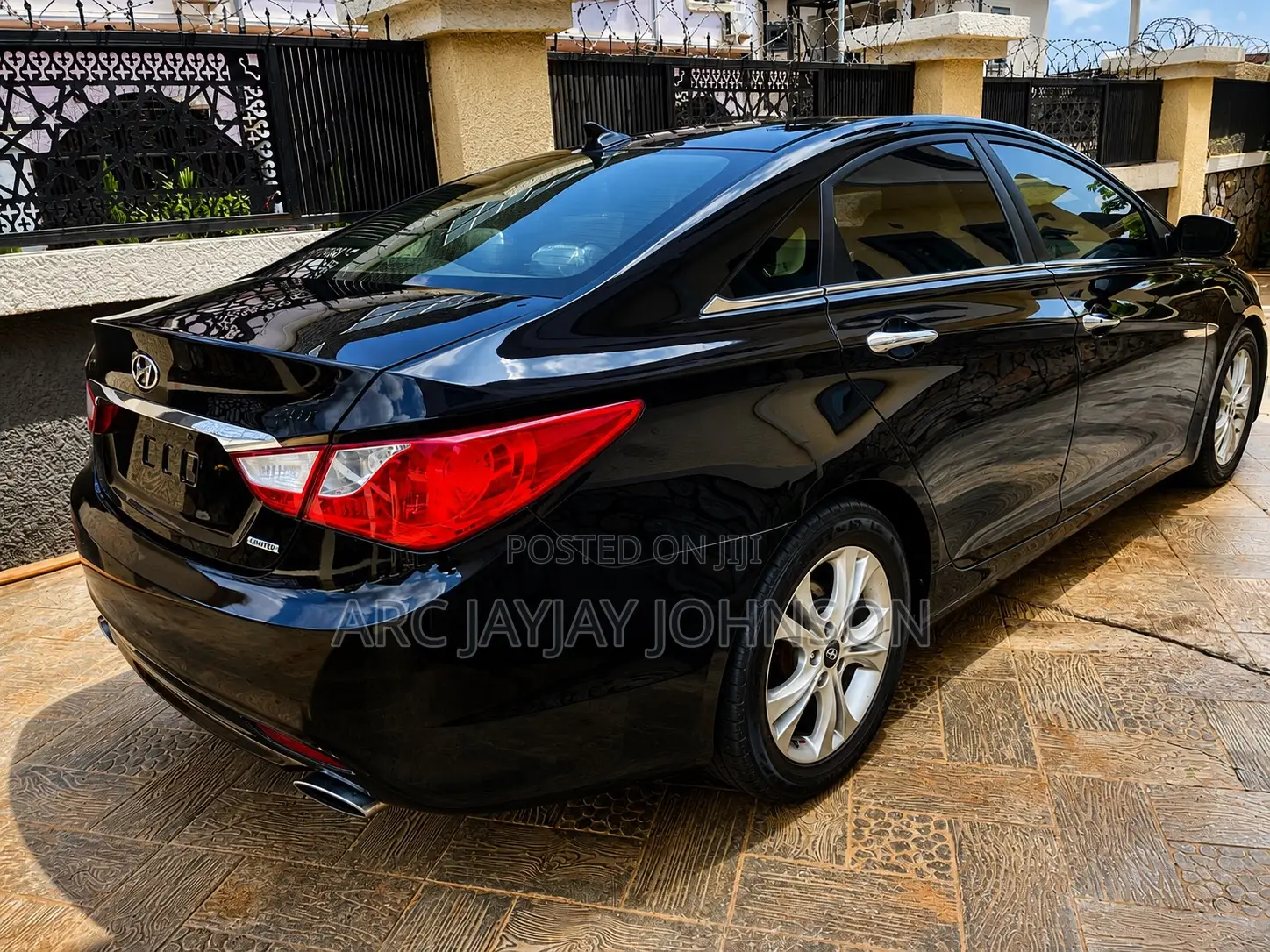 Hyundai Sonata Limited 2.0T Sedan (2.0L 4cyl 6A) 2012 Black