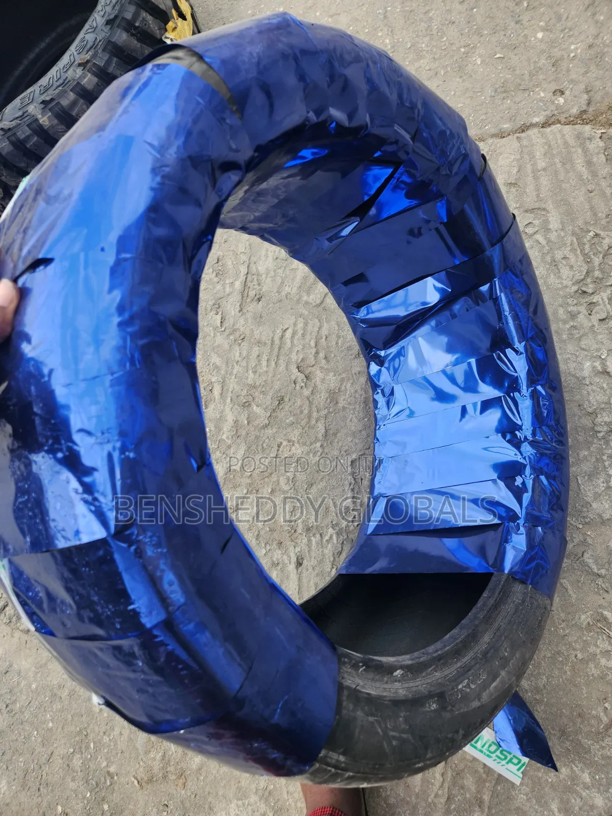 325/35r22 Radial Original