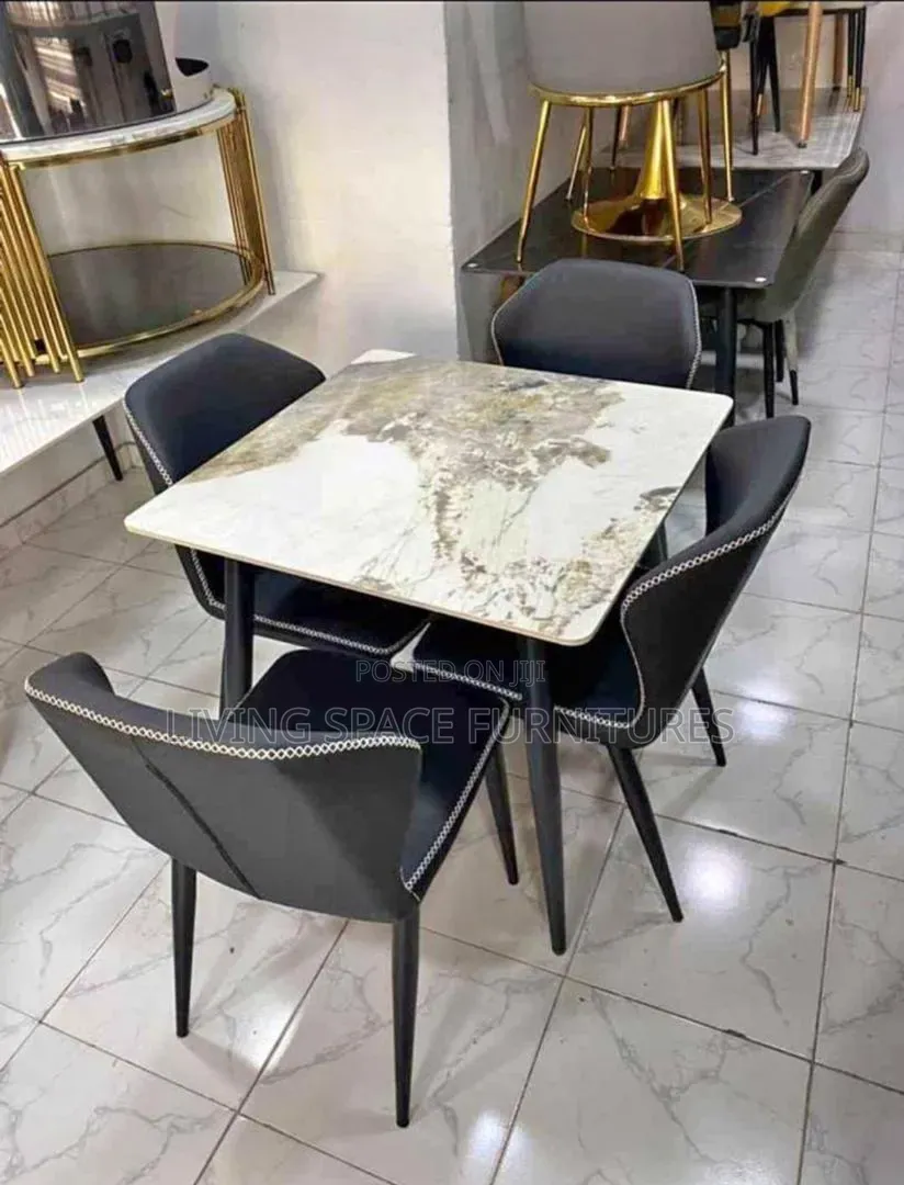 Comfortable Dining Set by 4Seaters