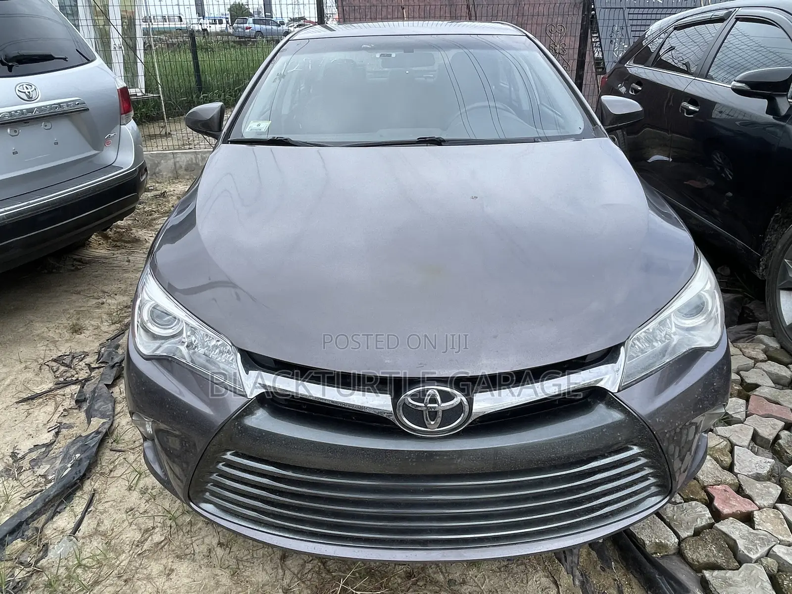 Toyota Camry 2016 Gray