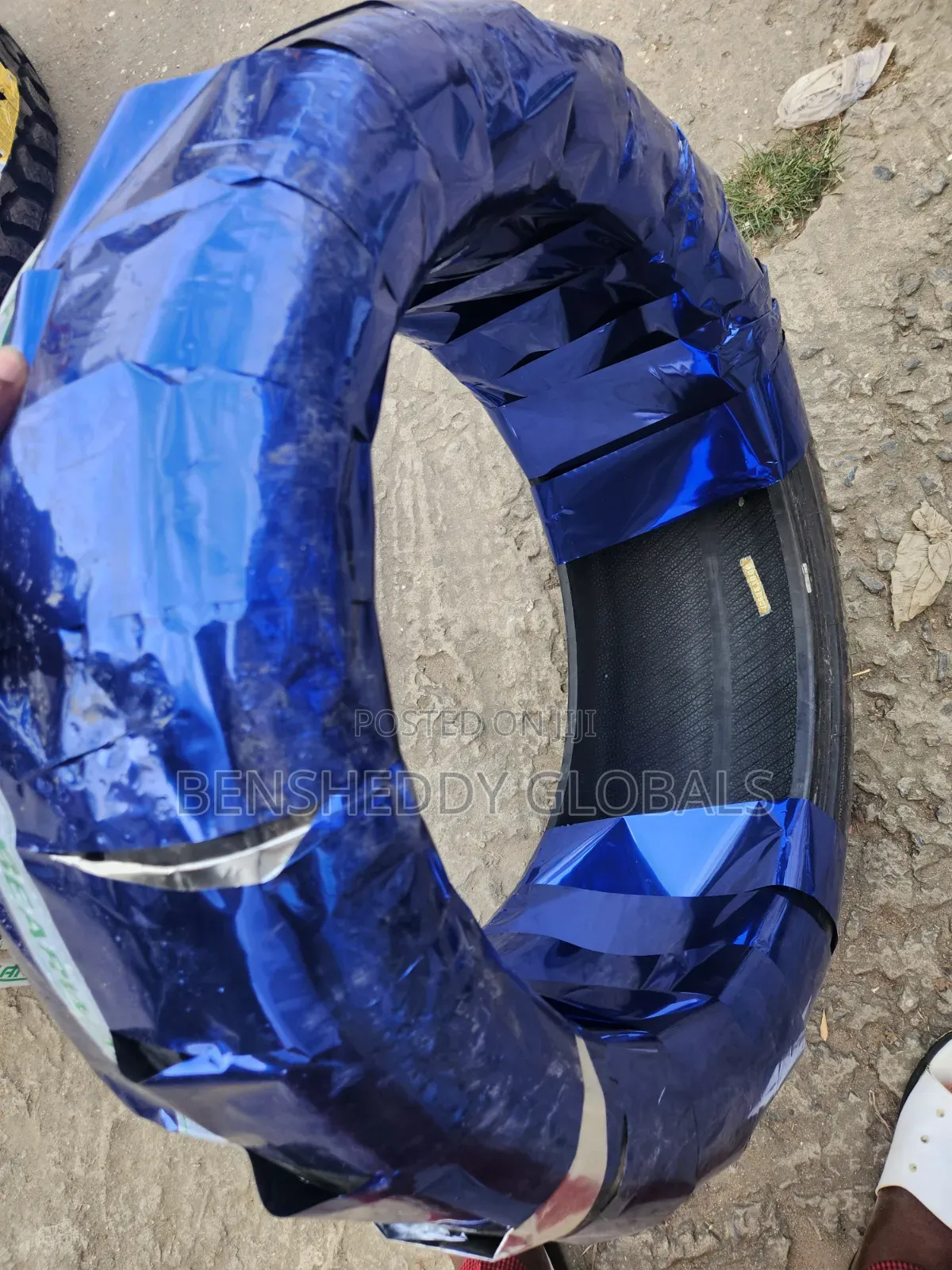 285/40r22 Radial Original