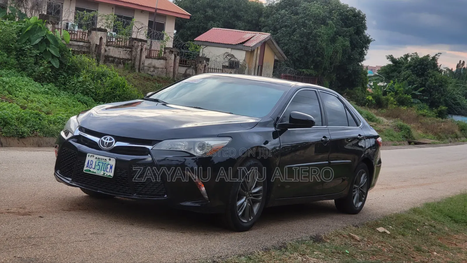Toyota Camry 2016 Black
