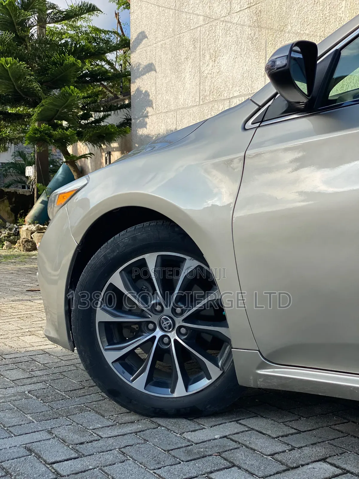 Toyota Avalon 2016 Gold