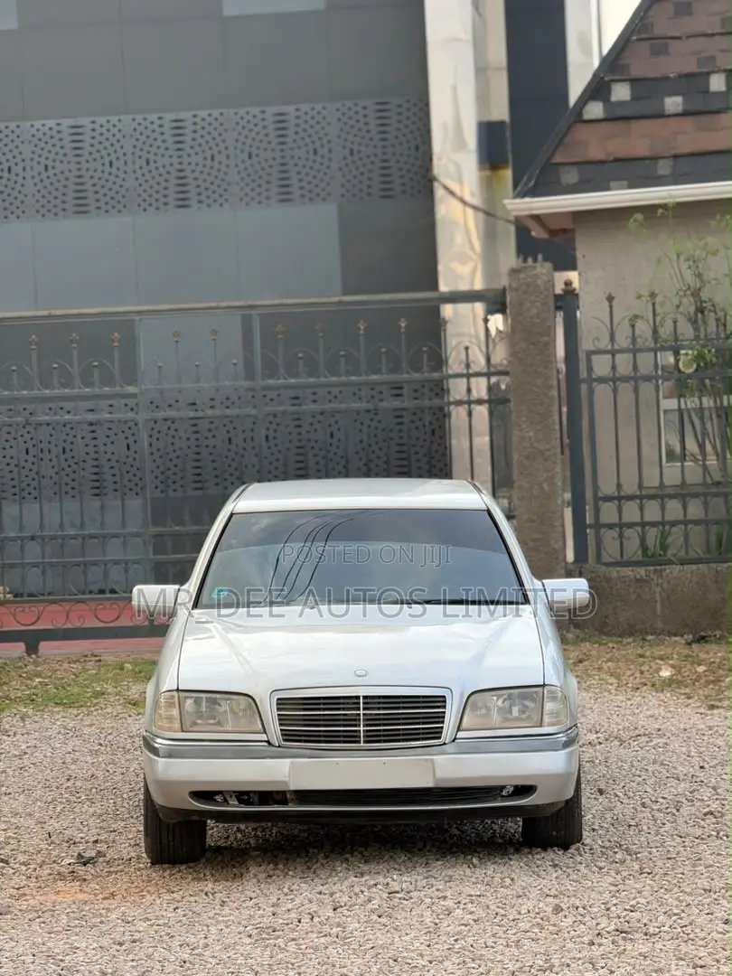 Mercedes-Benz C200 2000 Silver