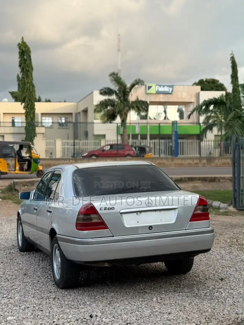 Mercedes-Benz C200 2000 Silver