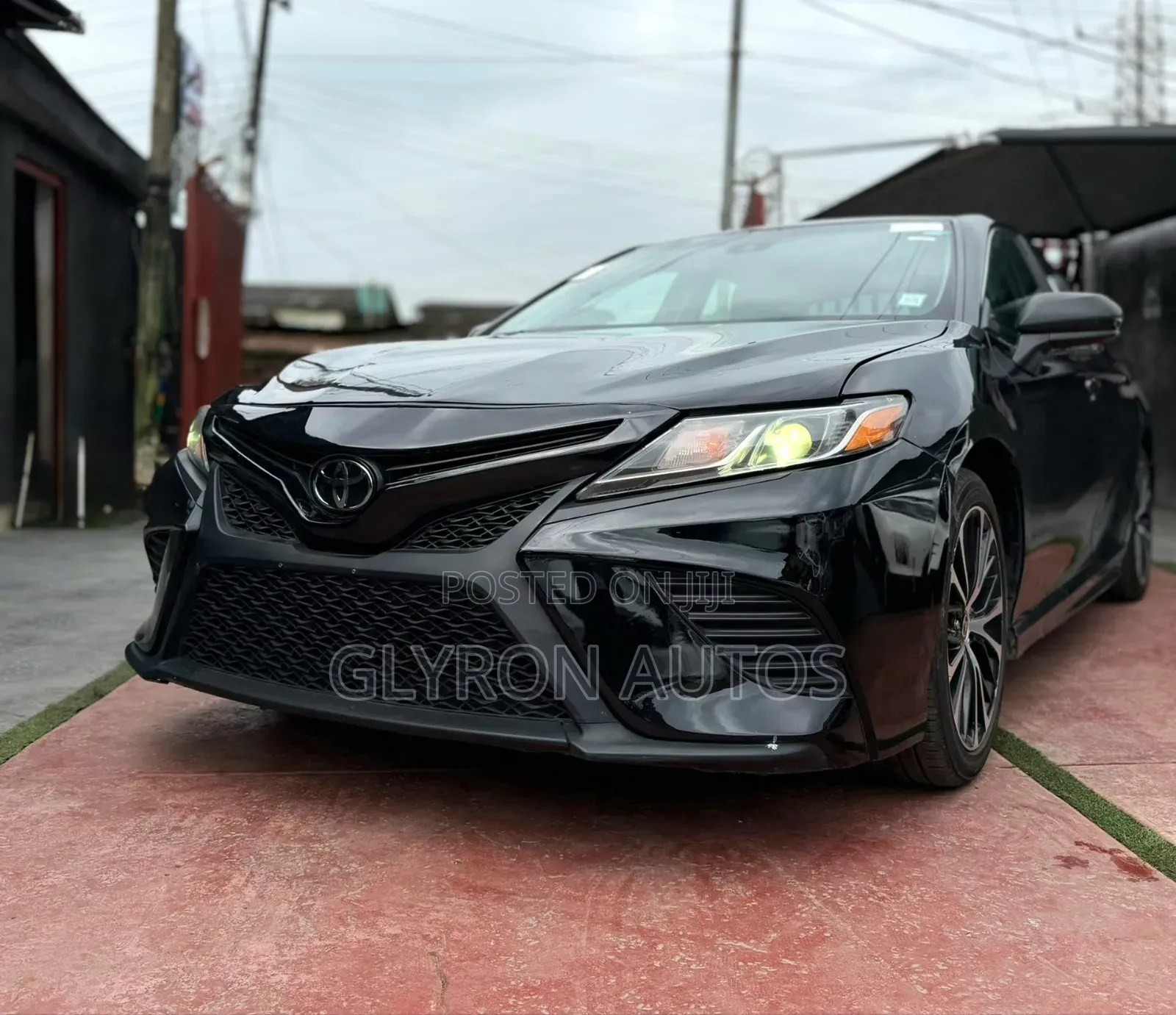 Toyota Camry SE FWD 2020 Black
