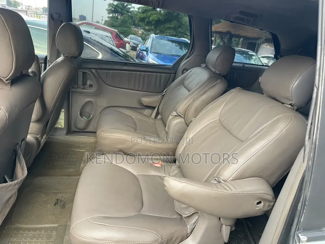 Toyota Sienna 2006 Green