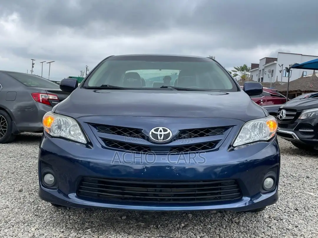 Toyota Corolla 2013 Blue