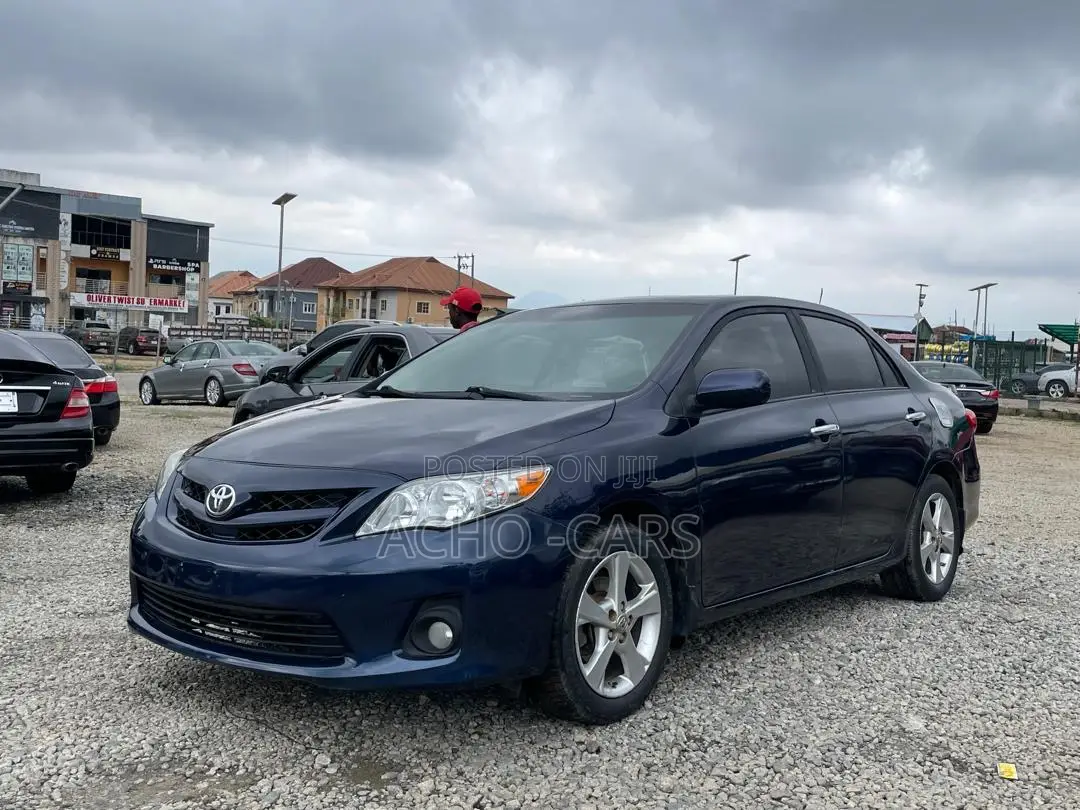 Toyota Corolla 2013 Blue