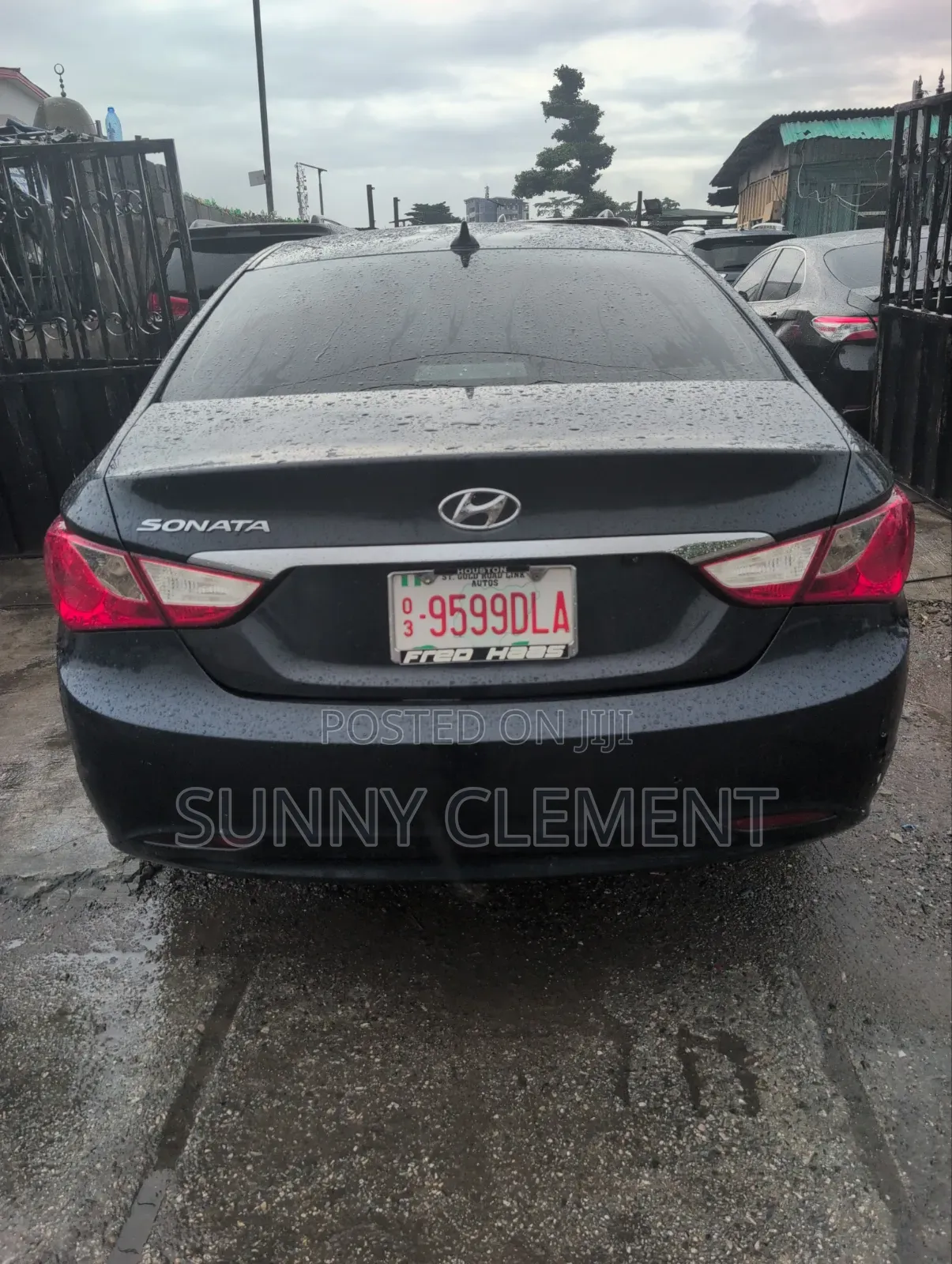 Hyundai Sonata GLS Sedan FWD (2.4L 4cyl 6A) 2012 Gray