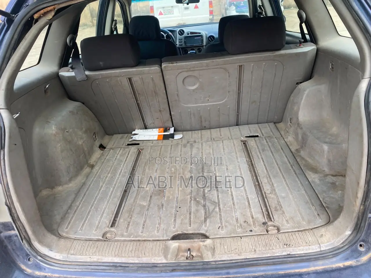 Toyota Matrix Hatchback AWD (1.8L 4cyl 4A) 2005 Blue