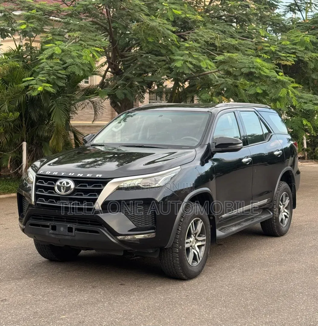 Toyota Fortuner 4.0 AWD 2021 Black