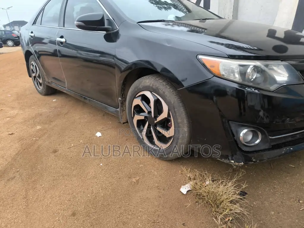 Toyota Camry 2013 Gray