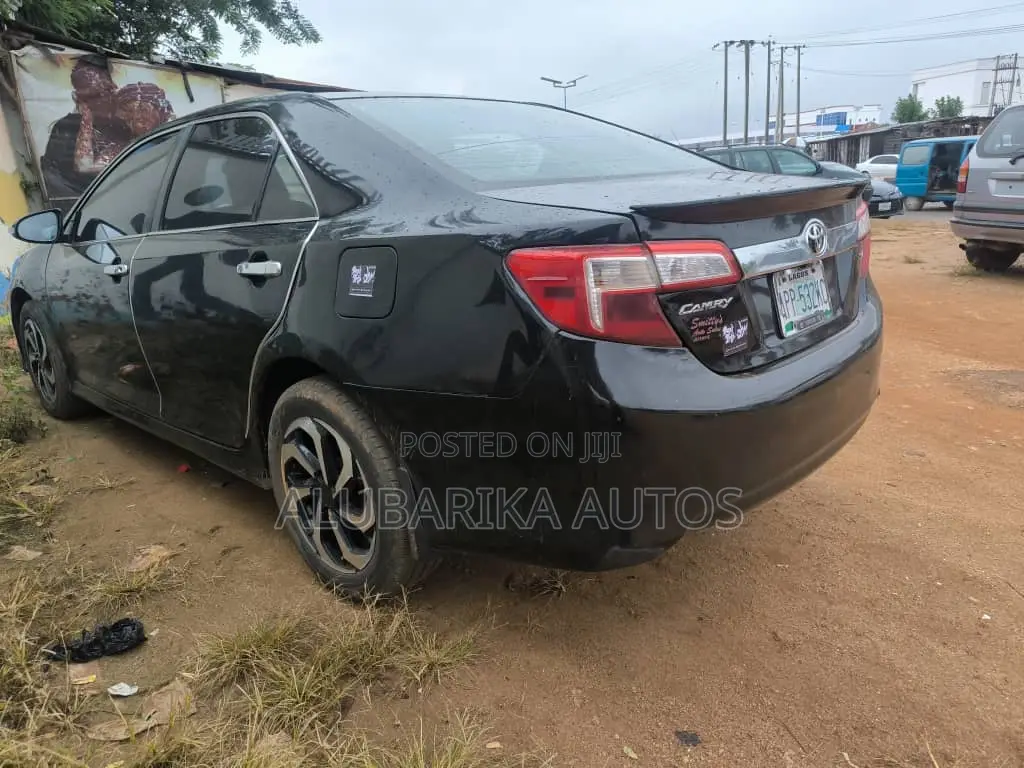 Toyota Camry 2013 Gray