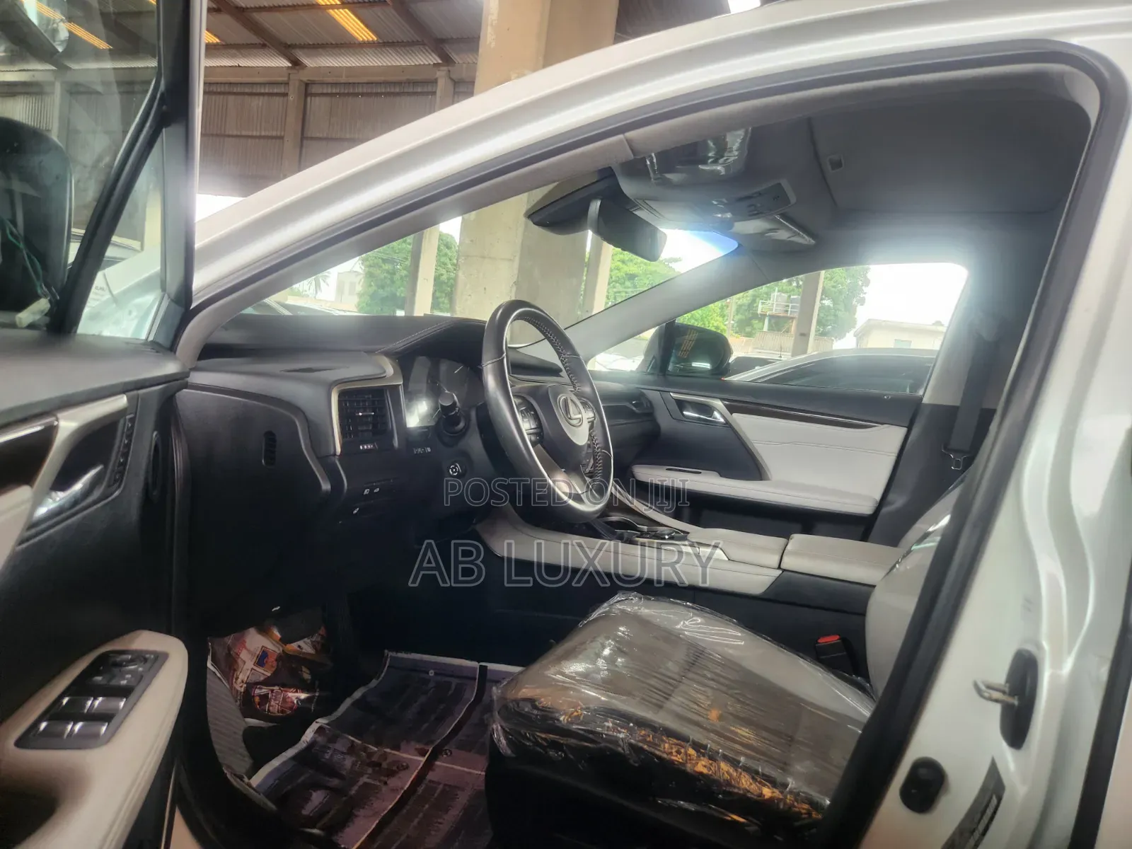 Lexus RX 2019 White