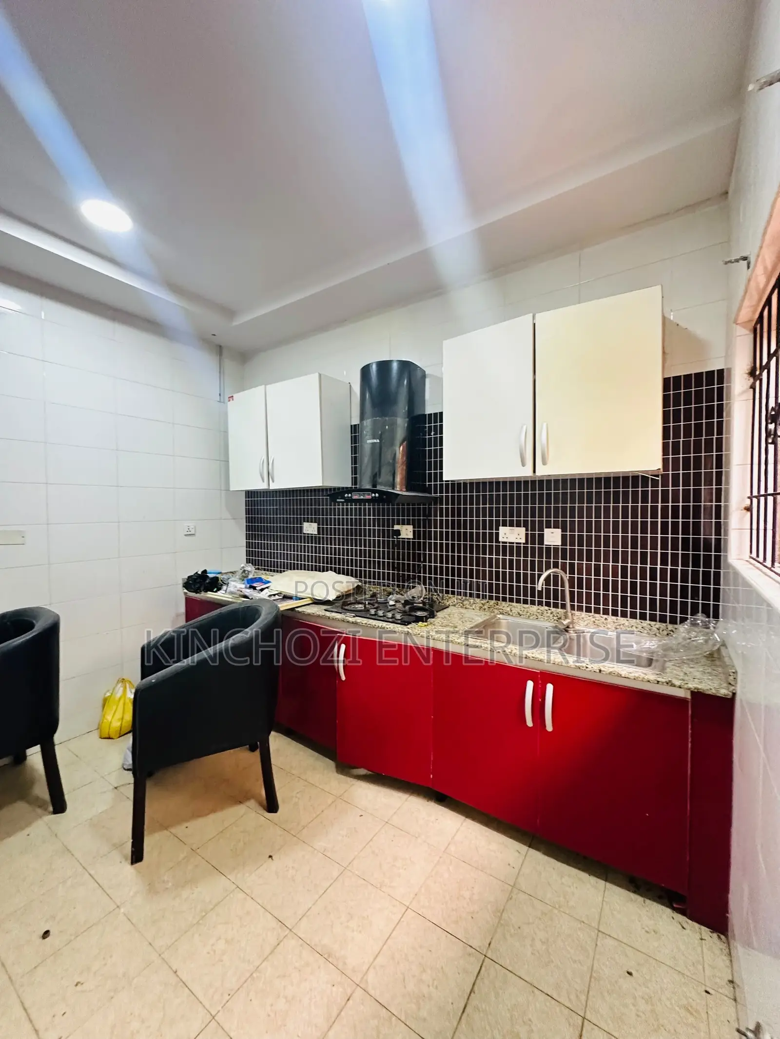 2bdrm Apartment in Lekki Phase 1 for rent