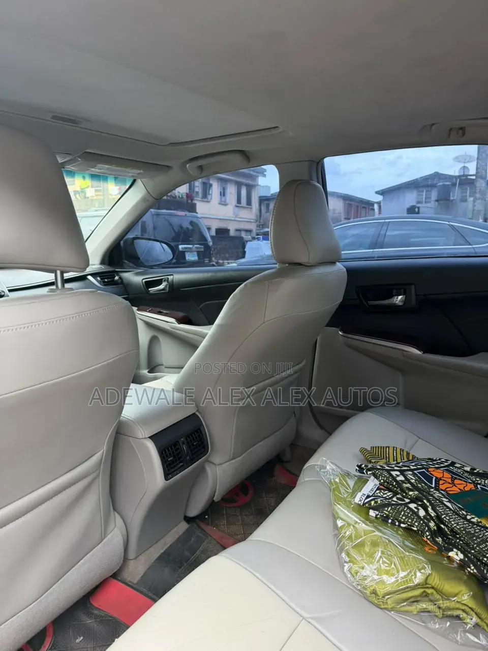 Toyota Camry XLE V6 4dr Sedan (3.5L 6cyl 6A) 2013 Gray