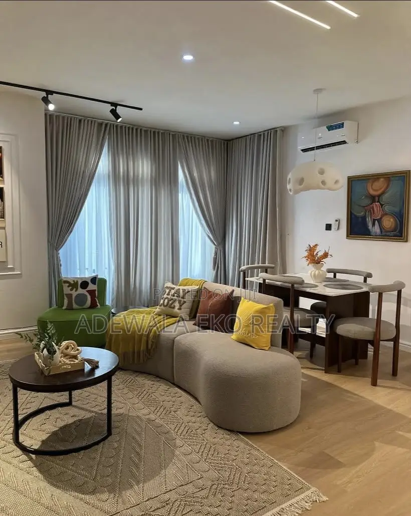 1-Bedroom Apartment Lekki Phase 1 With PS5 and Swimming Pool