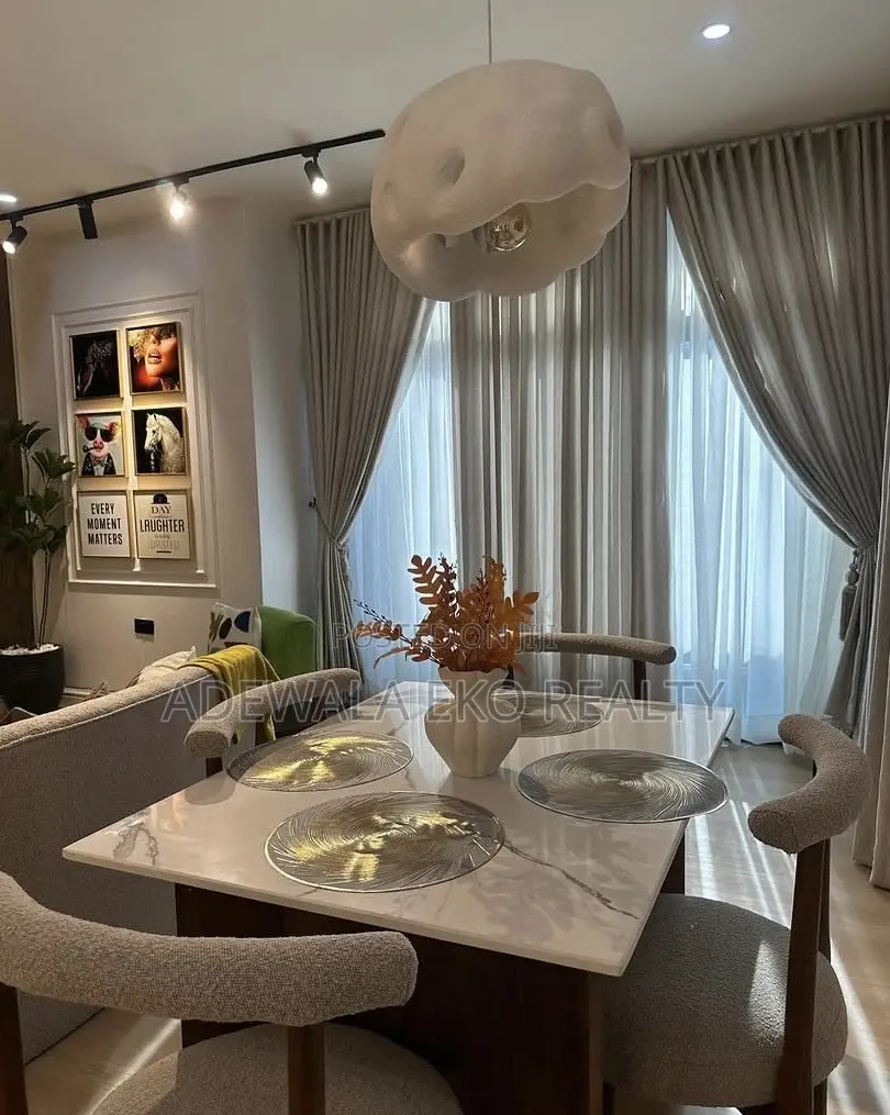 1-Bedroom Apartment Lekki Phase 1 With PS5 and Swimming Pool