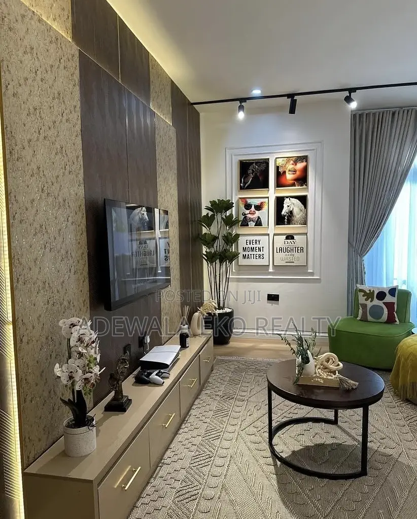 1-Bedroom Apartment Lekki Phase 1 With PS5 and Swimming Pool