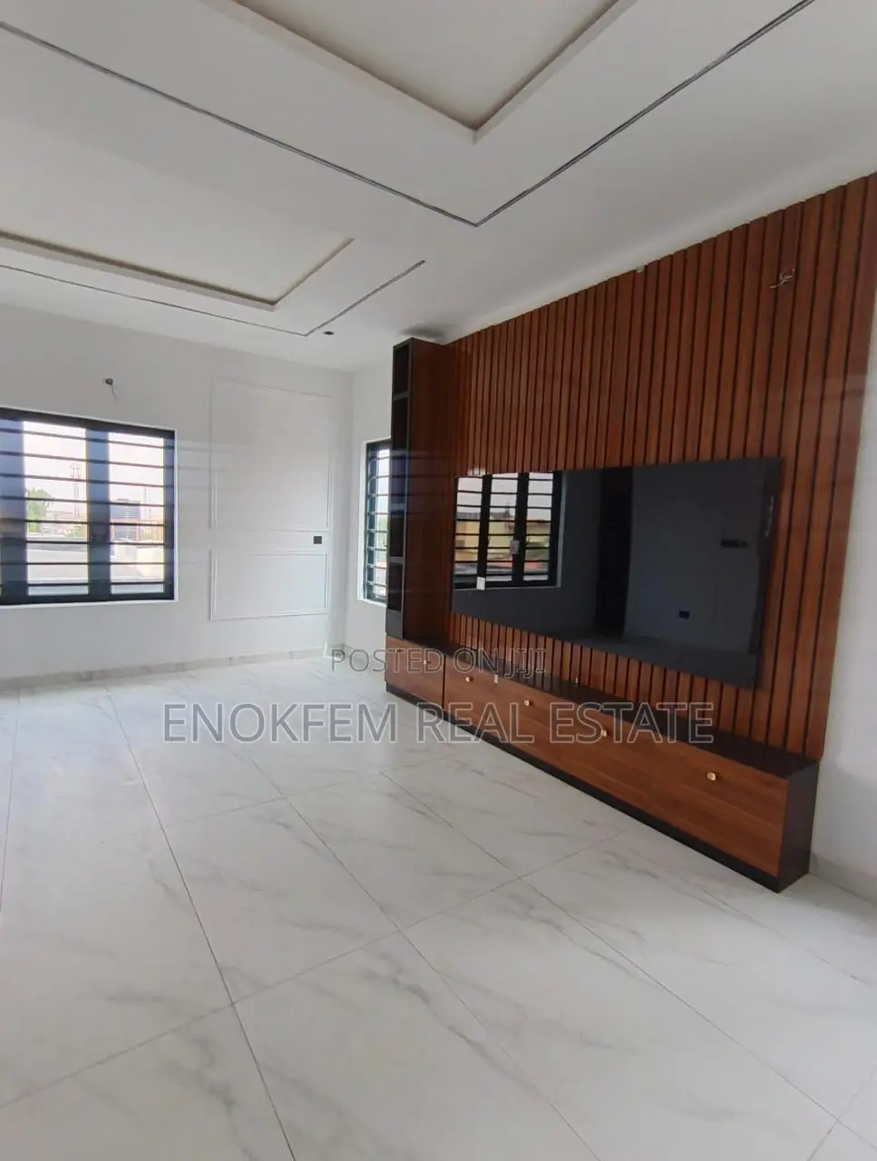 Furnished 6bdrm Duplex in Lagos State for sale